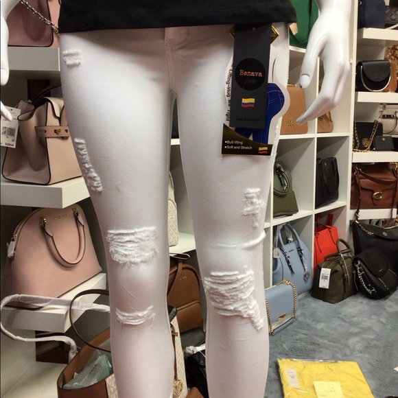 Butt Lifting - Picture 2 of 10